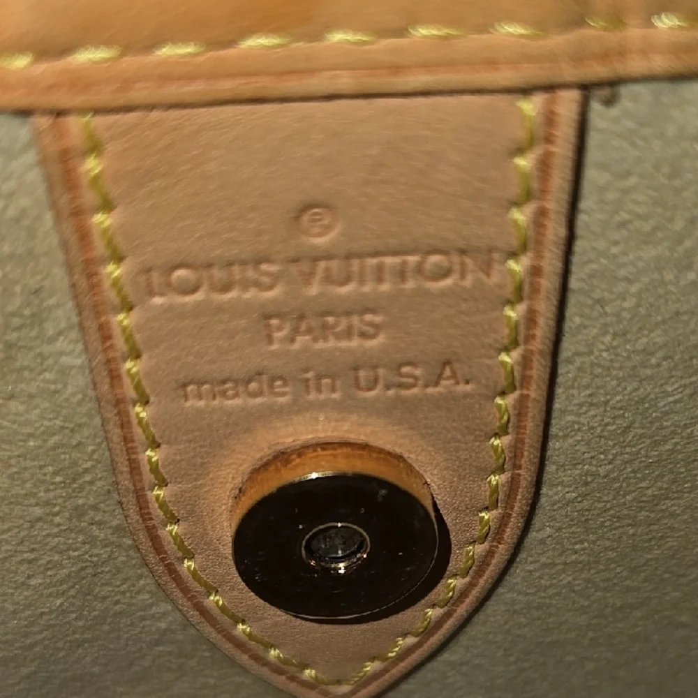 Louis Vuitton Brown and Tan Monogram Shoulder Bag - Picture 14 of 14